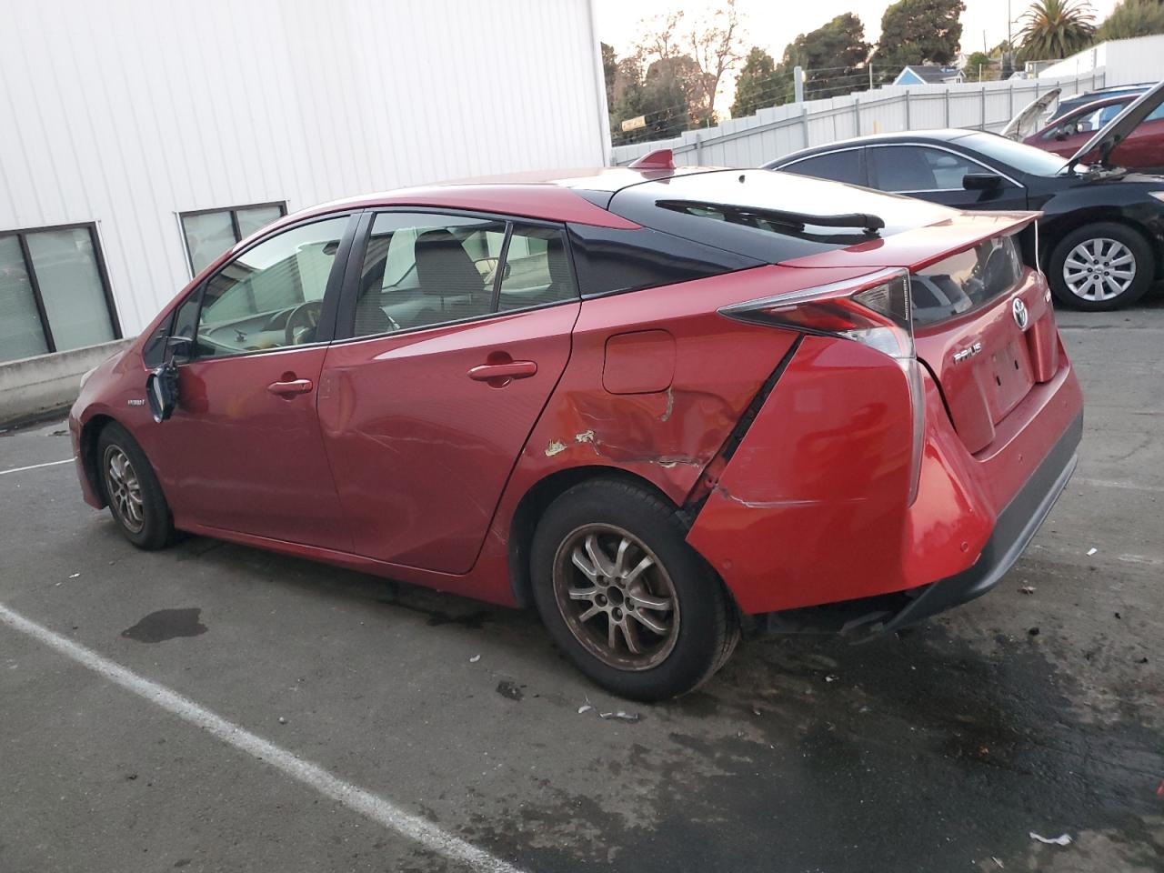 VIN JTDKBRFU2H3570447 2017 TOYOTA PRIUS no.2