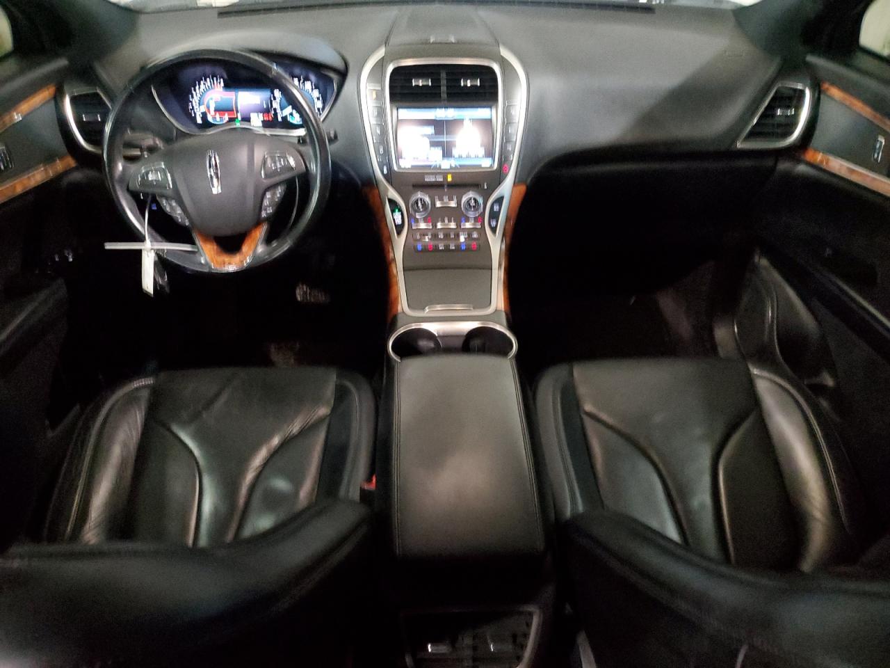 2016 Lincoln MKX - Image 8