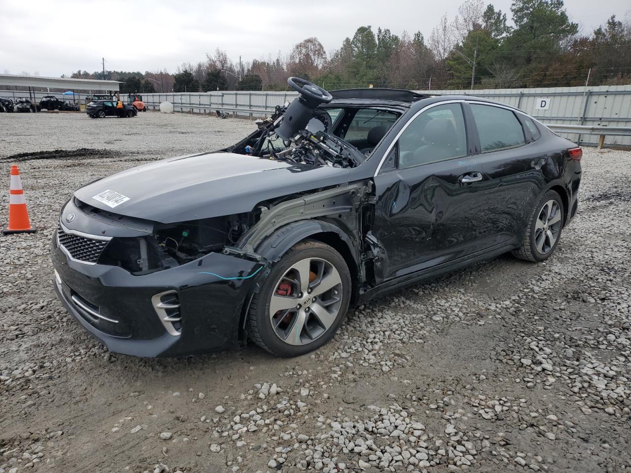 2017 Kia Optima - Image 1