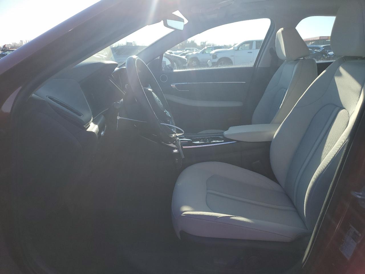 2023 Hyundai Sonata - Image 7