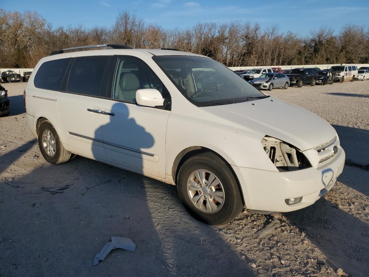 2010 Kia Sedona - Image 4