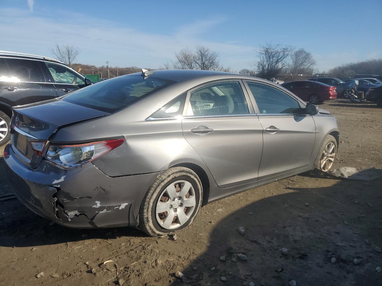 2013 Hyundai Sonata - Image 3