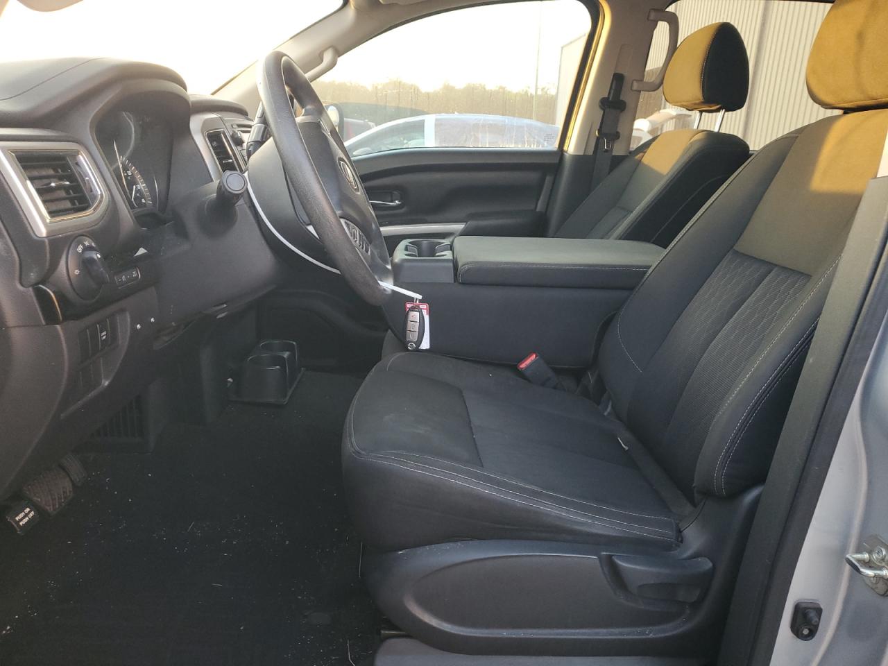 2019 Nissan Titan - Image 7
