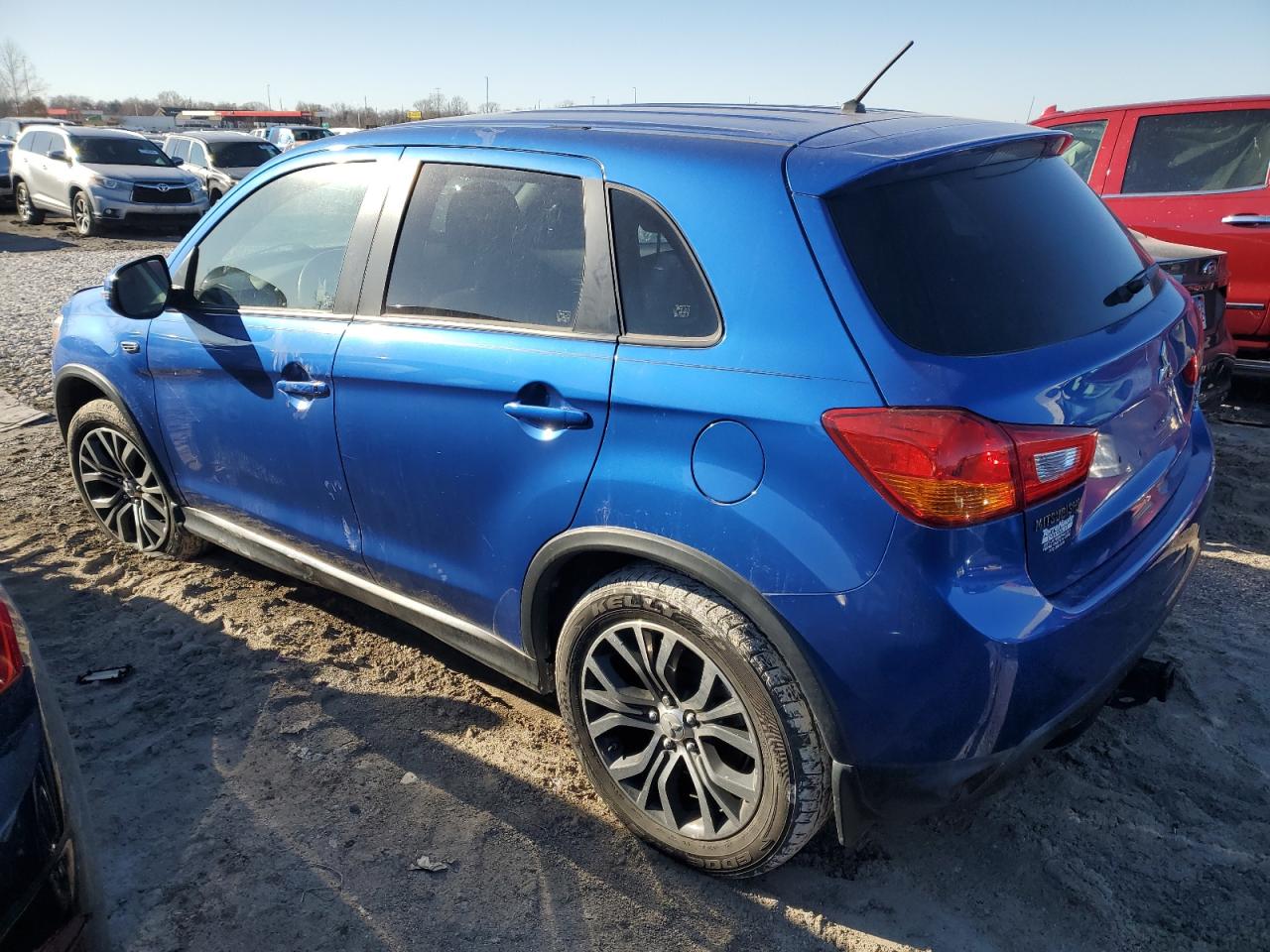 VIN JA4AR3AW0GZ032266 2016 MITSUBISHI OUTLANDER no.2