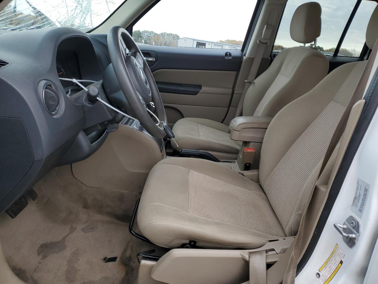 2016 Jeep Liberty (Patriot) - Image 7