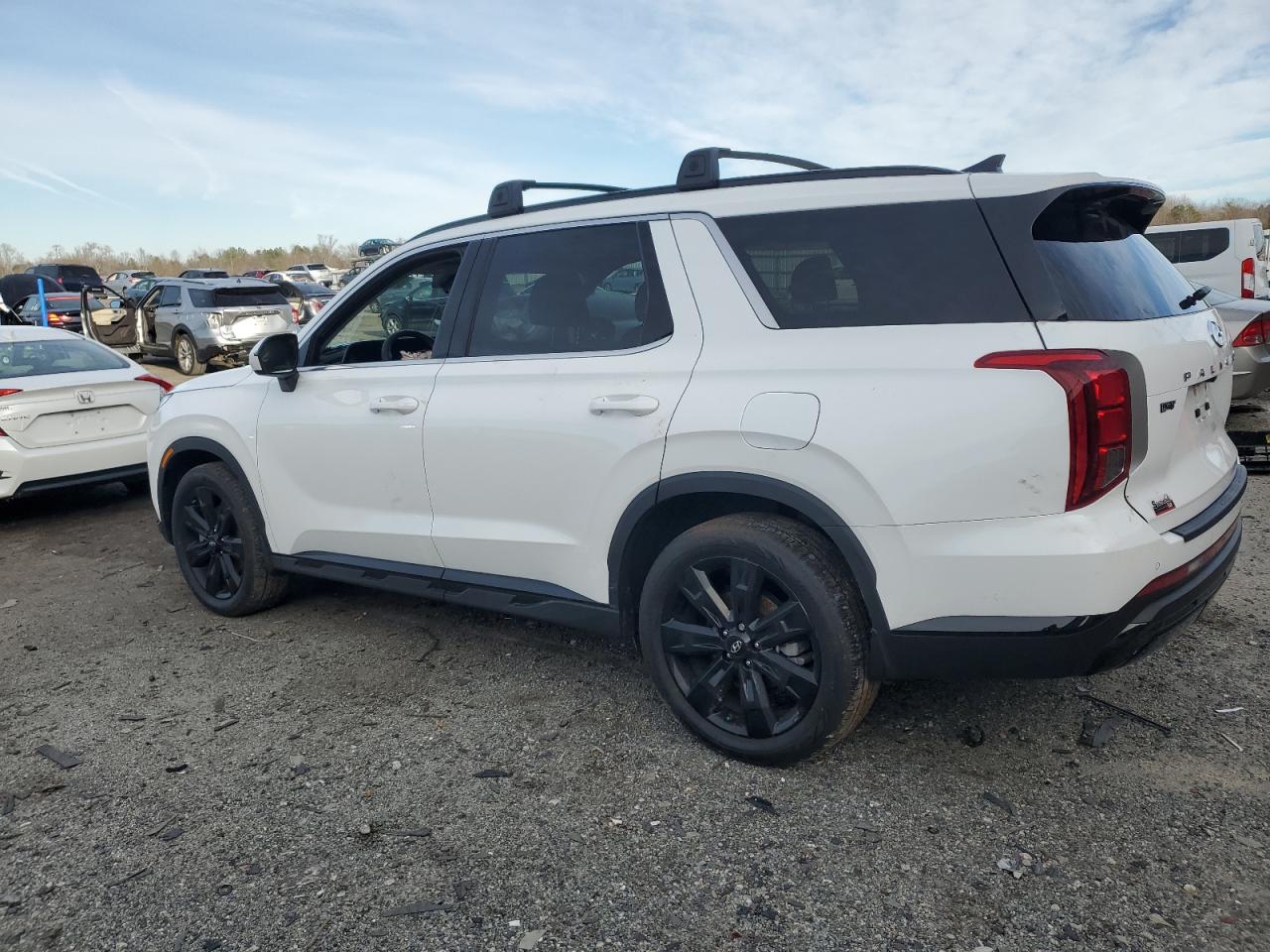 2024 Hyundai Palisade - Image 2