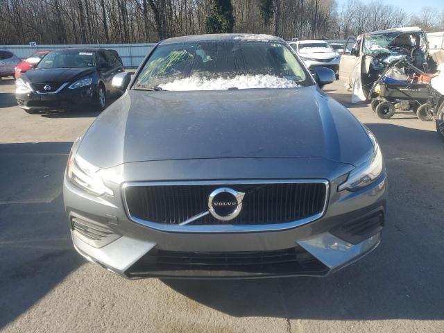  VOLVO S60 2020 Серебристый