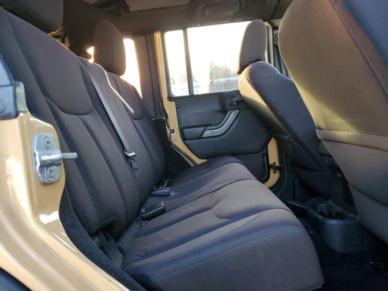 2013 Jeep Wrangler - Image 11