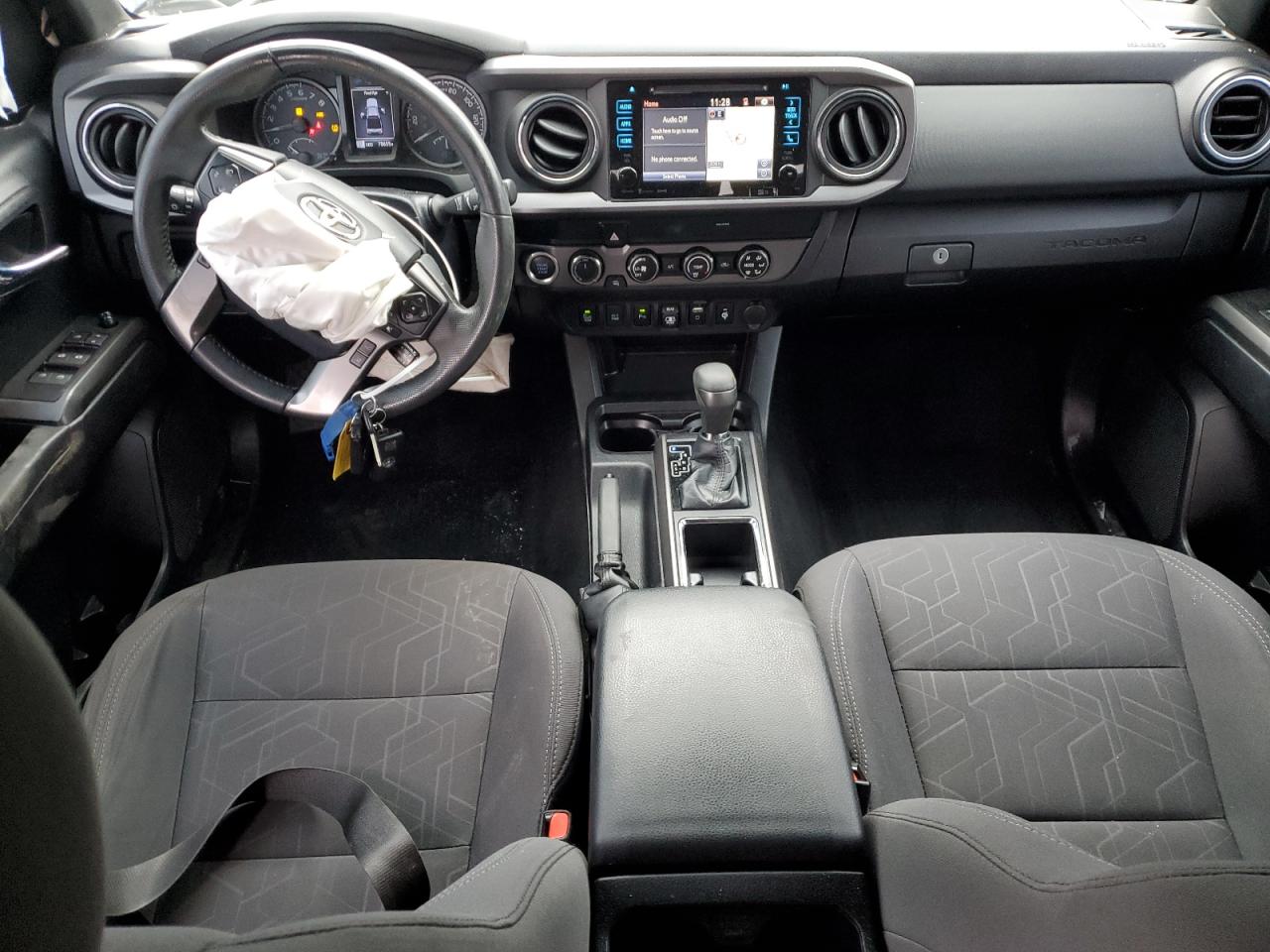 2019 Toyota Tacoma - Image 8