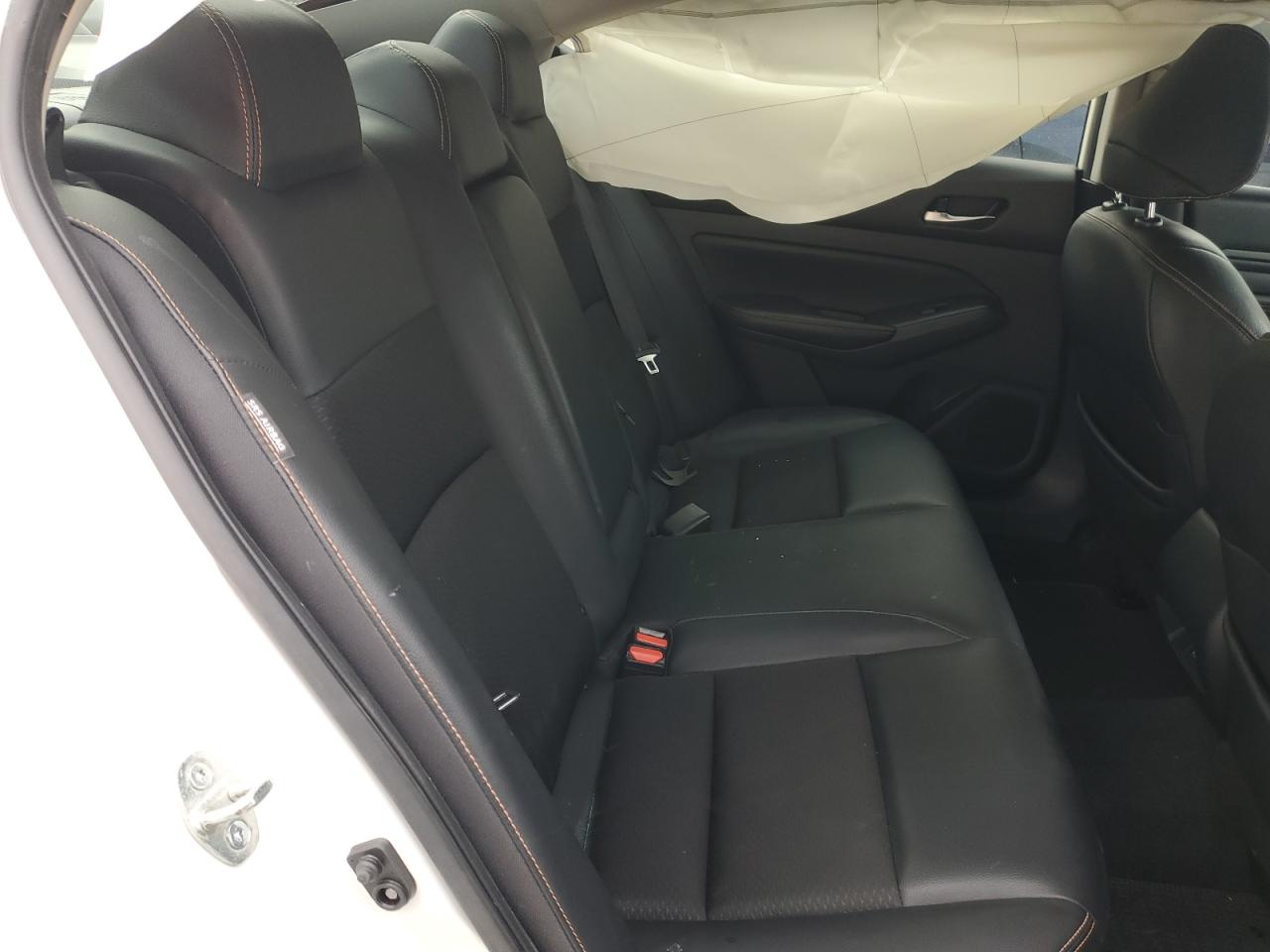 2021 Nissan Altima - Image 10