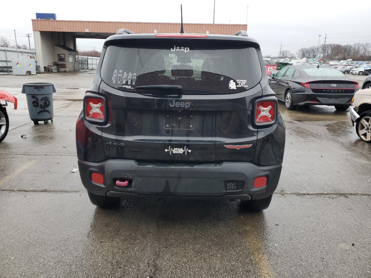 2017 Jeep Renegade - Image 6