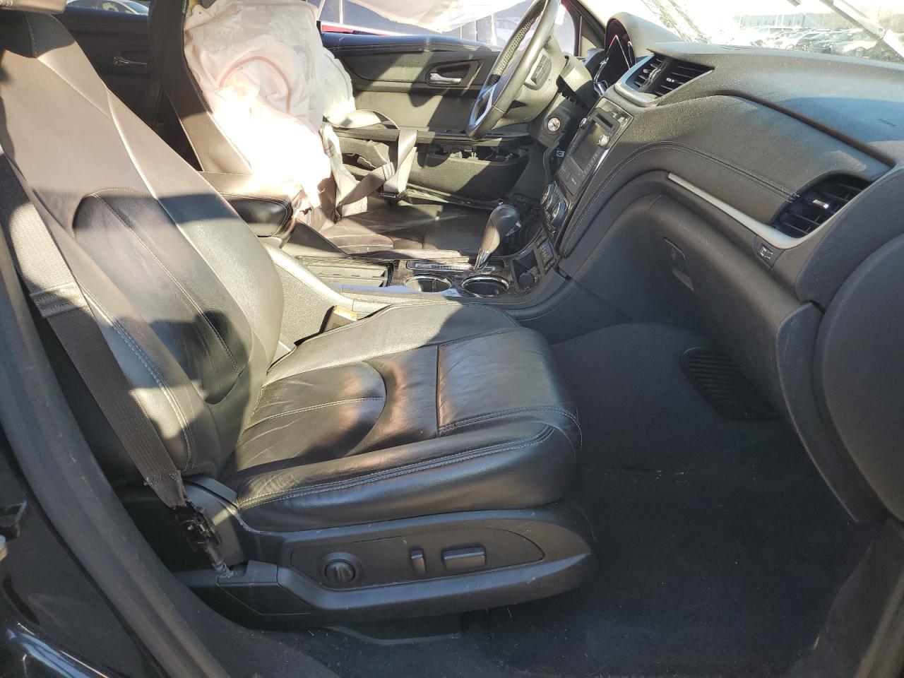 2015 Chevrolet Traverse Lt VIN: 1GNKRHKD3FJ133925 Lot: 84395564