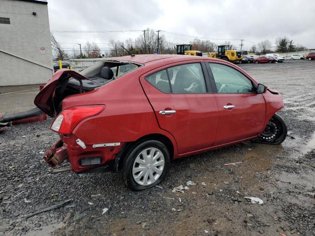  NISSAN VERSA 2015 Czerwony