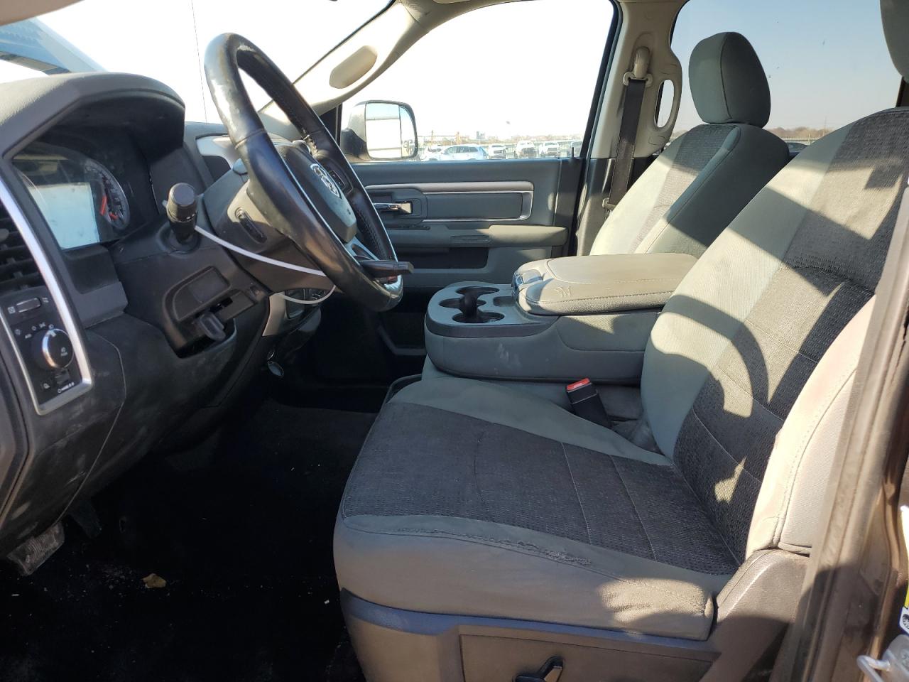 2017 Ram 2500 Slt VIN: 3C6UR5DJ7HG532156 Lot: 83330324