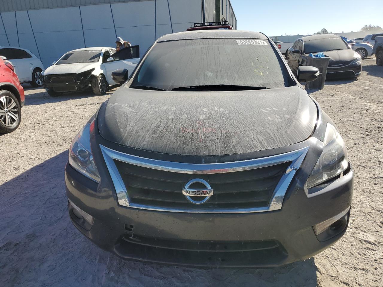 2015 Nissan Altima - Image 5