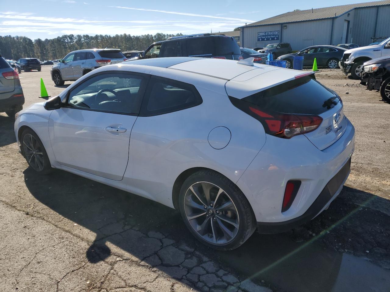 2019 Hyundai Veloster - Image 2