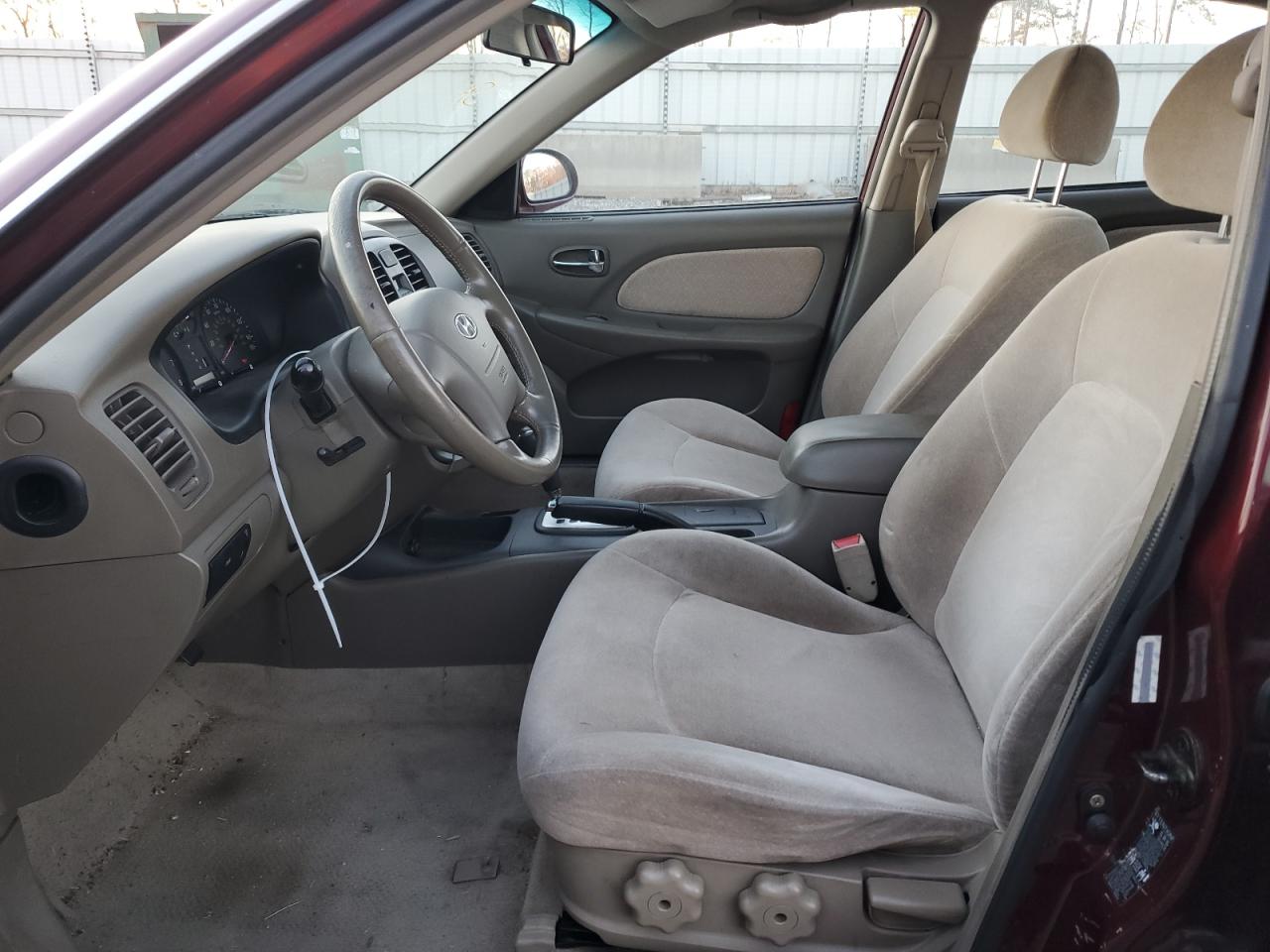 2002 Hyundai Sonata - Image 7