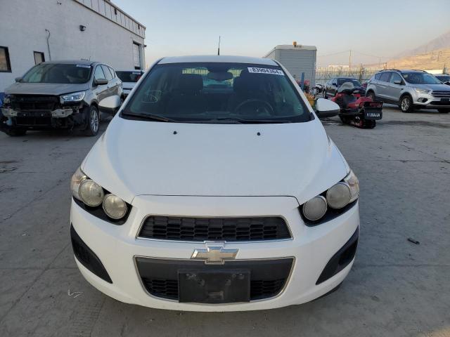 Седаны CHEVROLET SONIC 2013 Белый