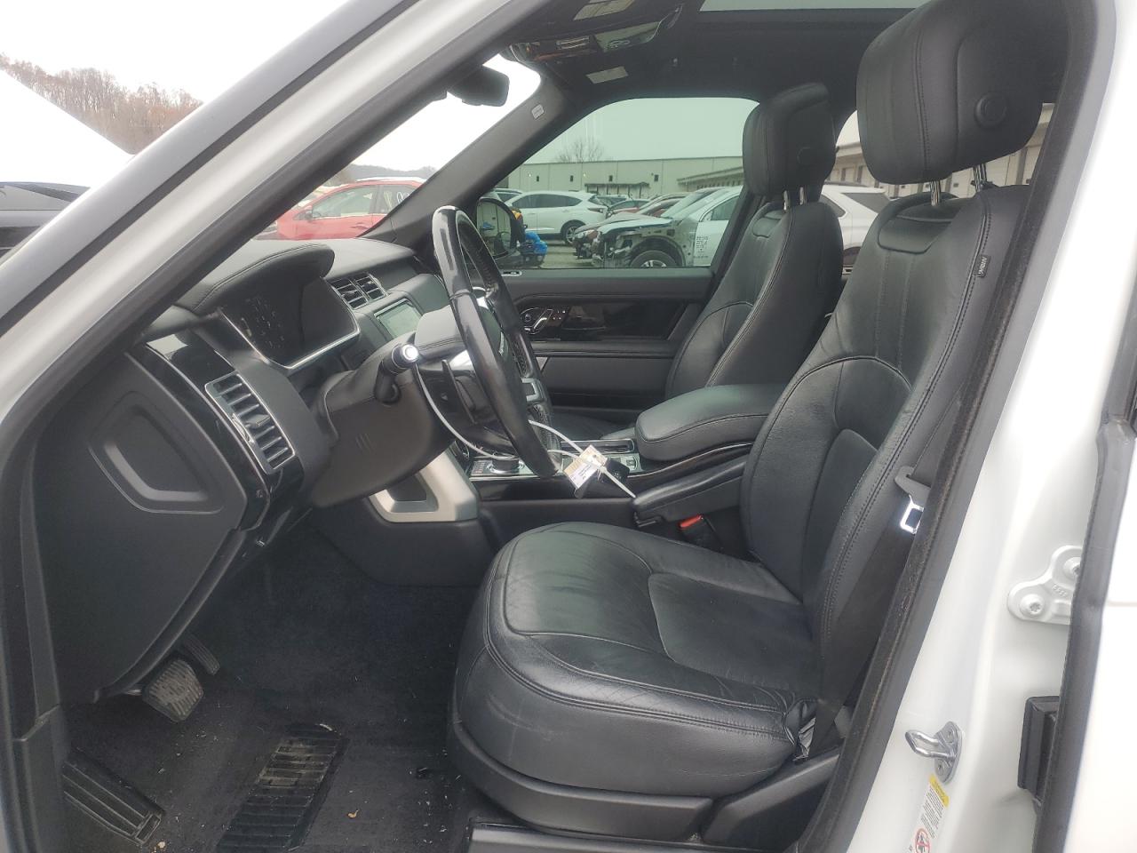 2018 Land Rover Range Rover - Image 7