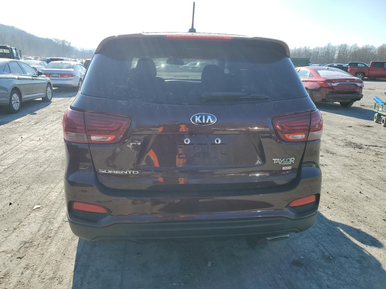 VIN 5XYPG4A32KG459795 2019 KIA SORENTO no.6