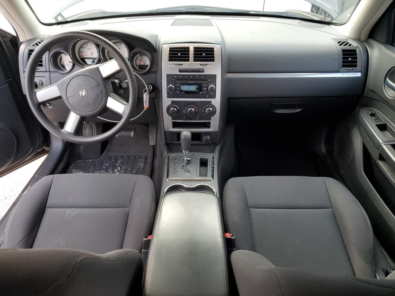 2010 Dodge Charger - Image 8