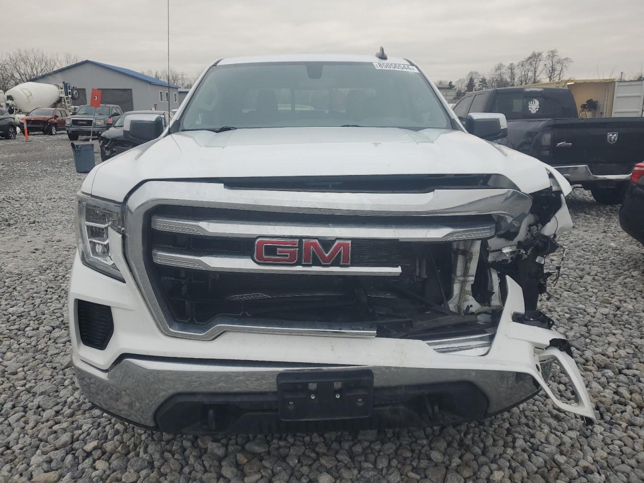 VIN 1GTU9BEDXKZ372104 2019 GMC SIERRA no.5