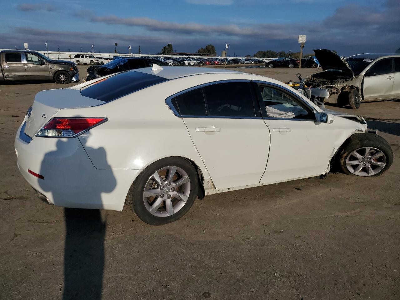 VIN 19UUA8F2XDA000532 2013 ACURA TL no.3