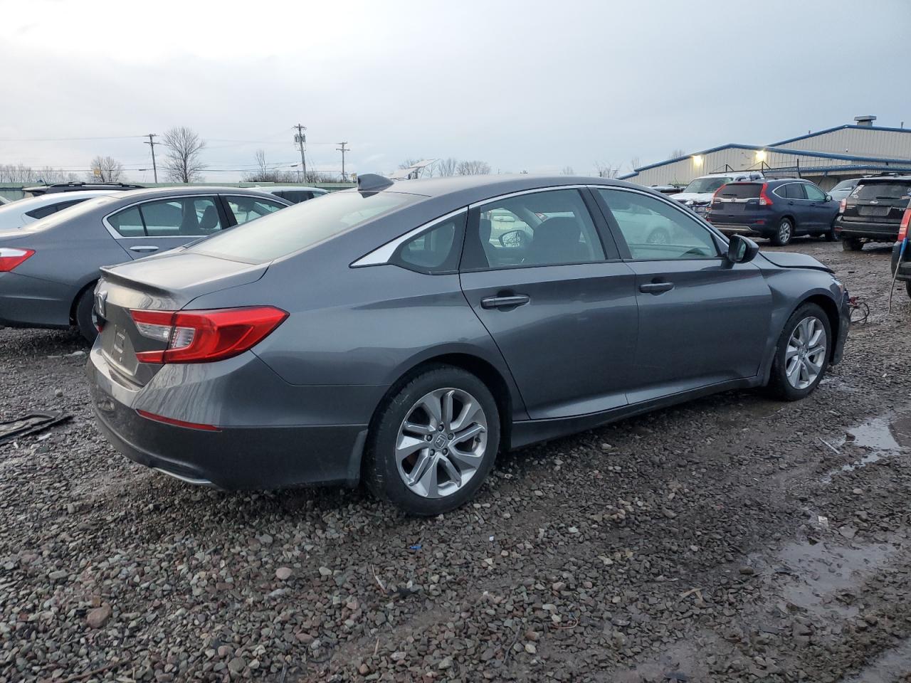 VIN 1HGCV1F14KA172079 2019 HONDA ACCORD no.3