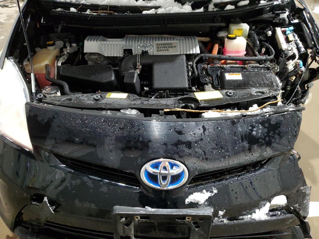 2013 Toyota Prius - Image 11