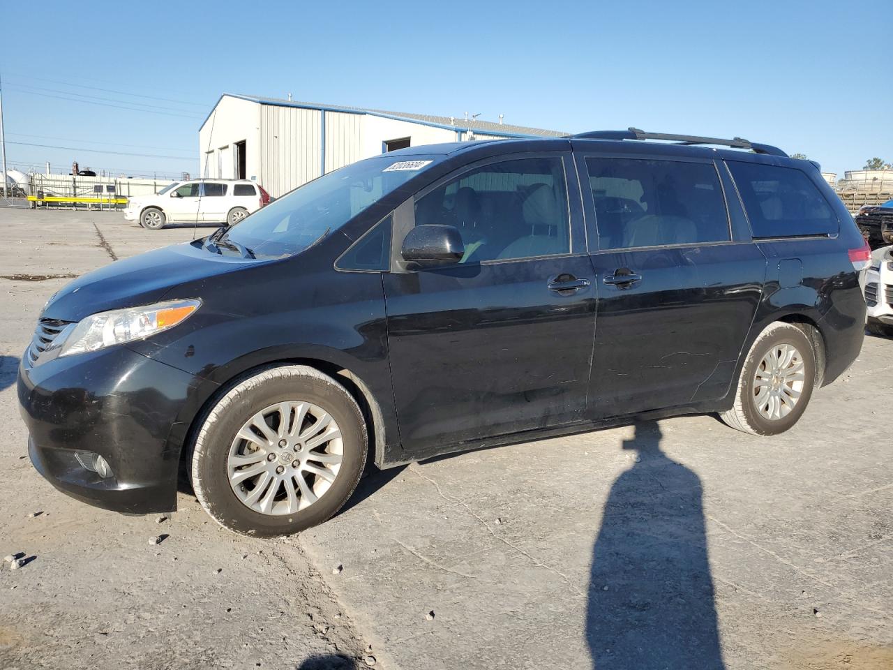2013 Toyota Sienna - Image 1