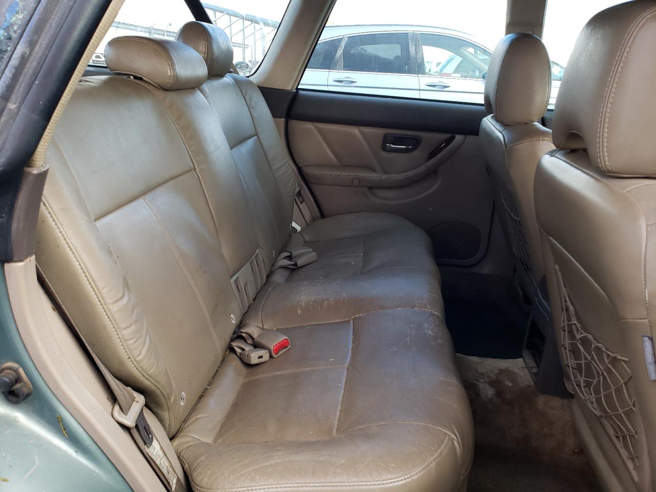 2004 Subaru Legacy - Image 10