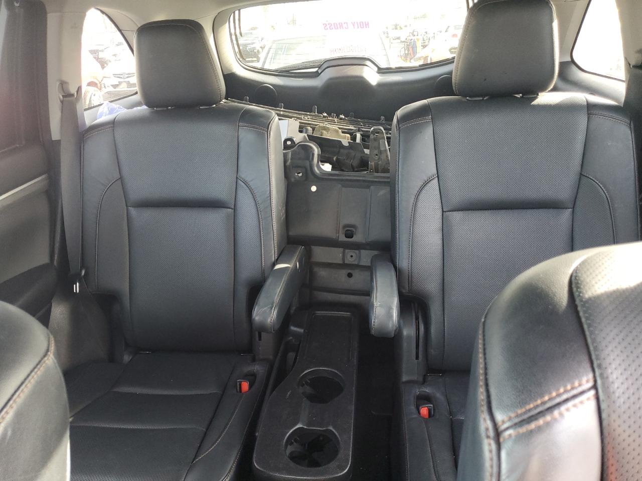 2017 Toyota Highlander - Image 10