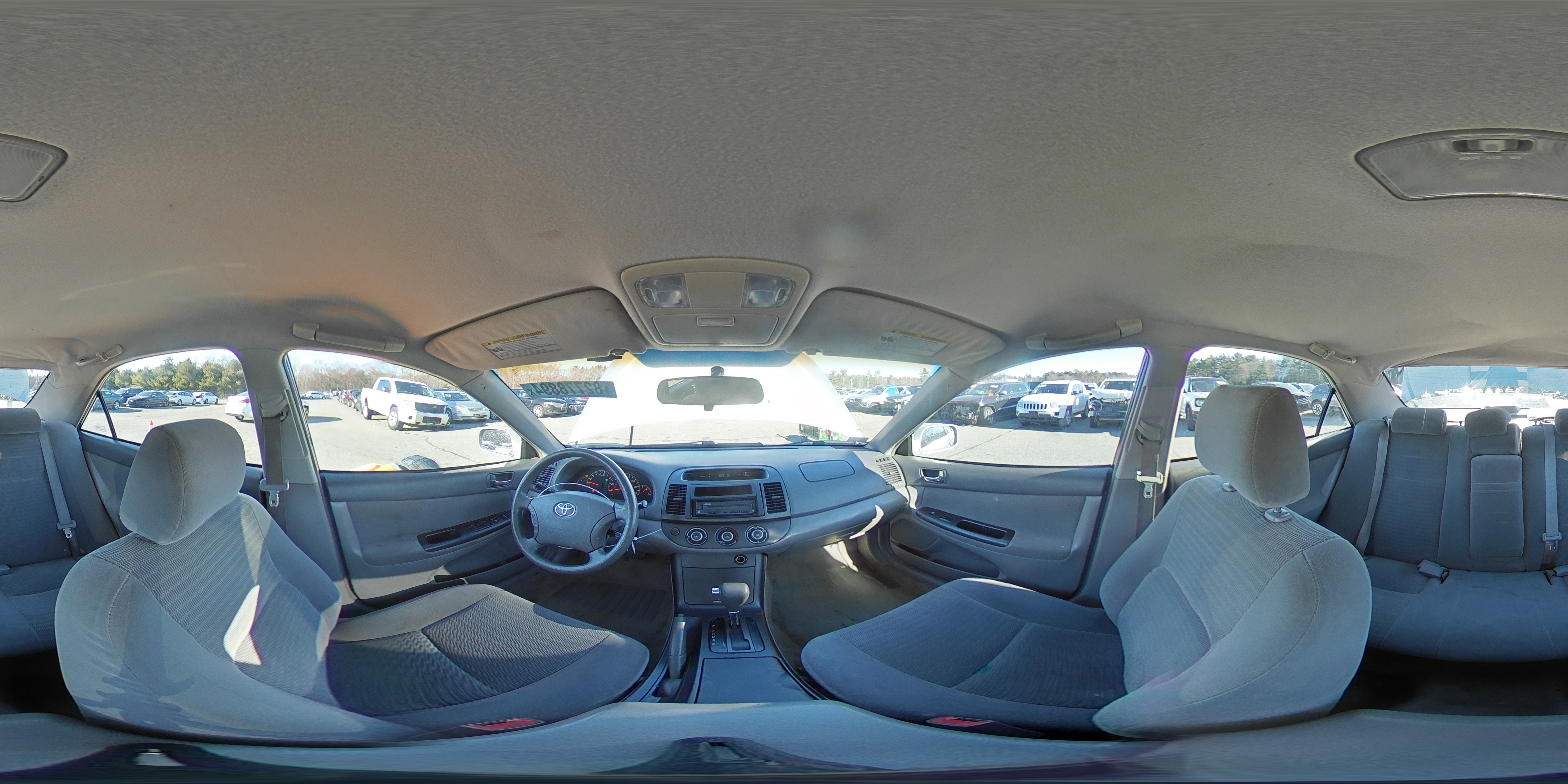 2005 Toyota Camry - Image 13