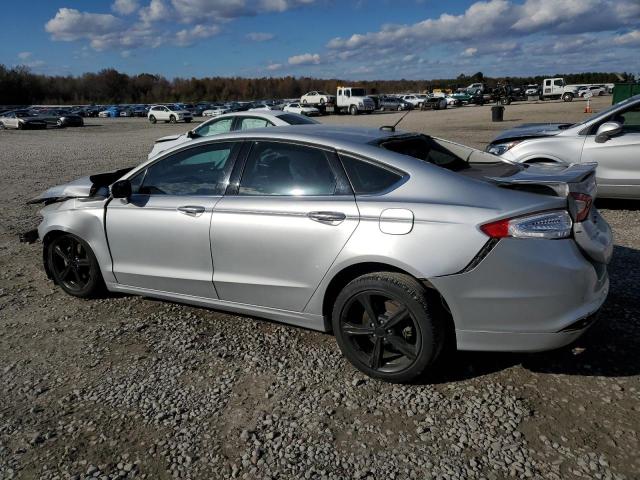 Sedans FORD FUSION 2016 Srebrny