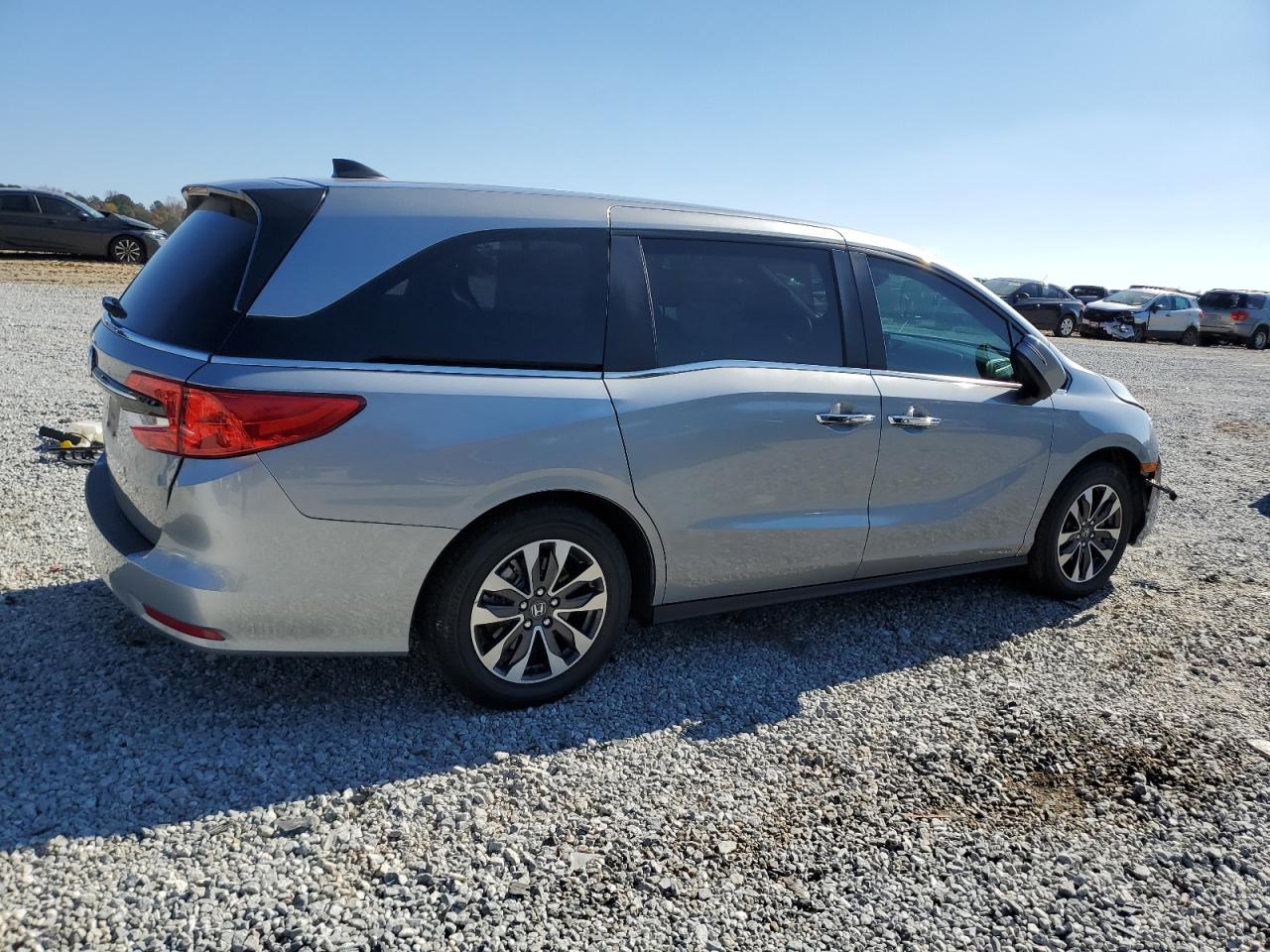 2024 Honda Odyssey - Image 3