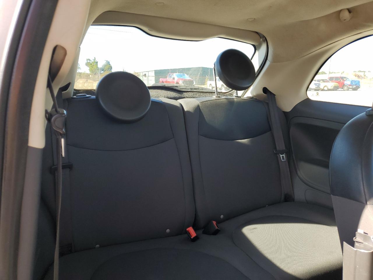 2013 Fiat 500 - Image 10