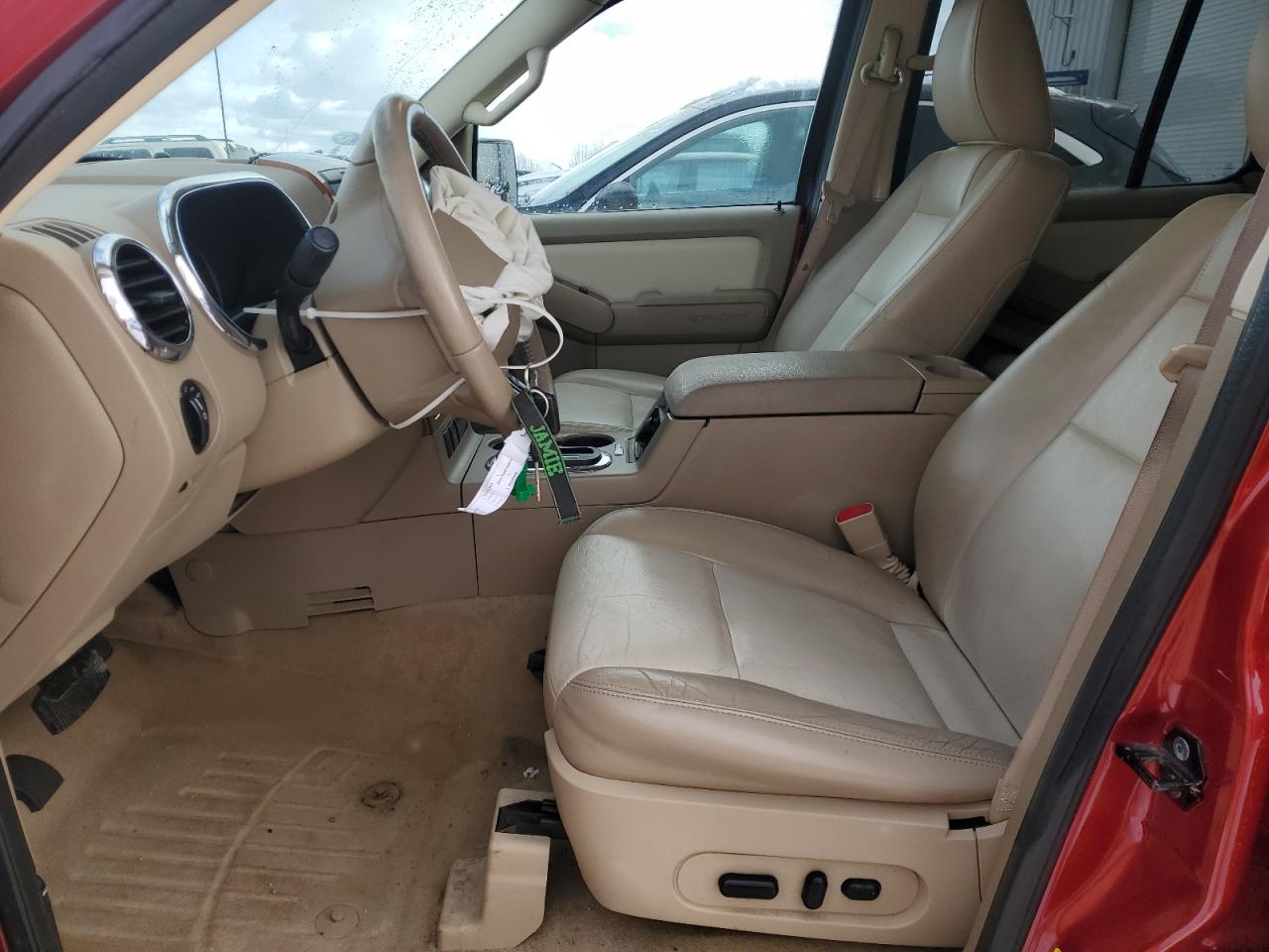 2010 Ford Explorer - Image 7