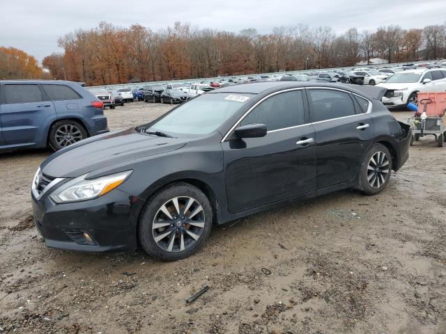  NISSAN ALTIMA 2018 Czarny