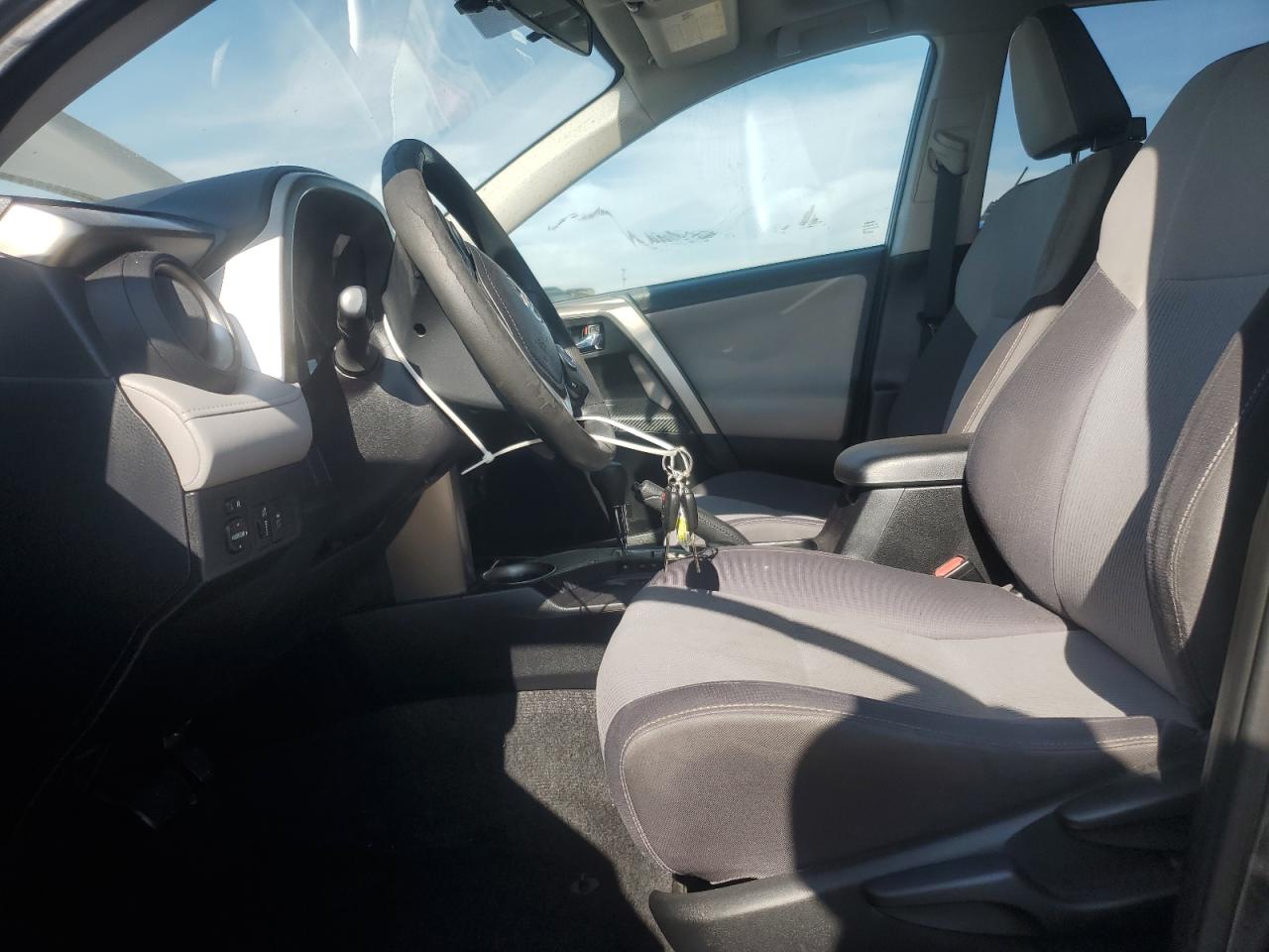2015 Toyota RAV 4 - Image 7