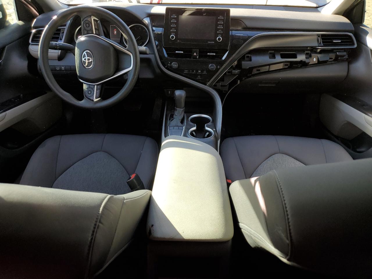 2022 Toyota Camry - Image 8