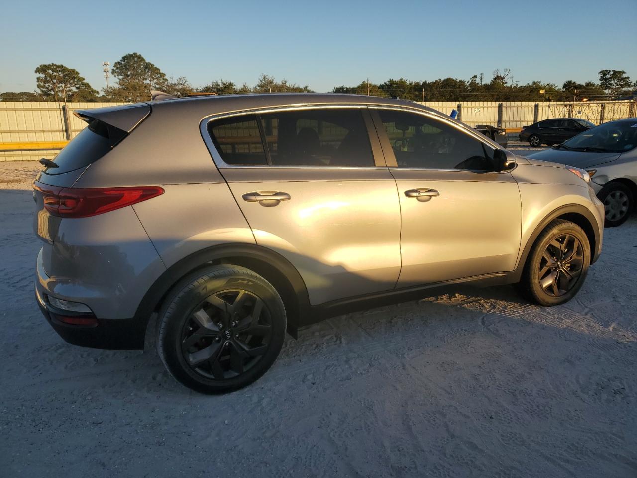 2022 Kia Sportage - Image 3