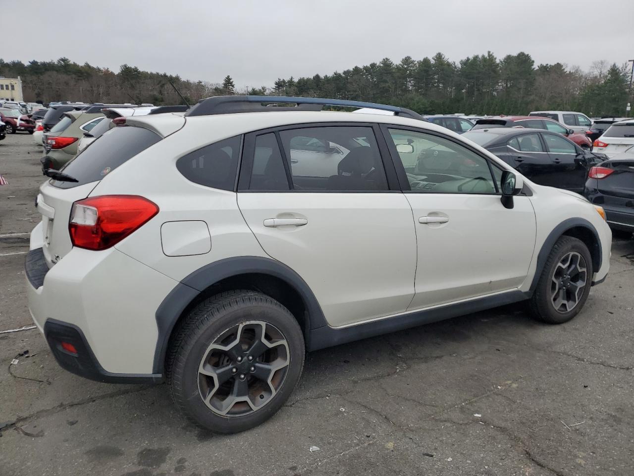 2014 Subaru XV - Image 3