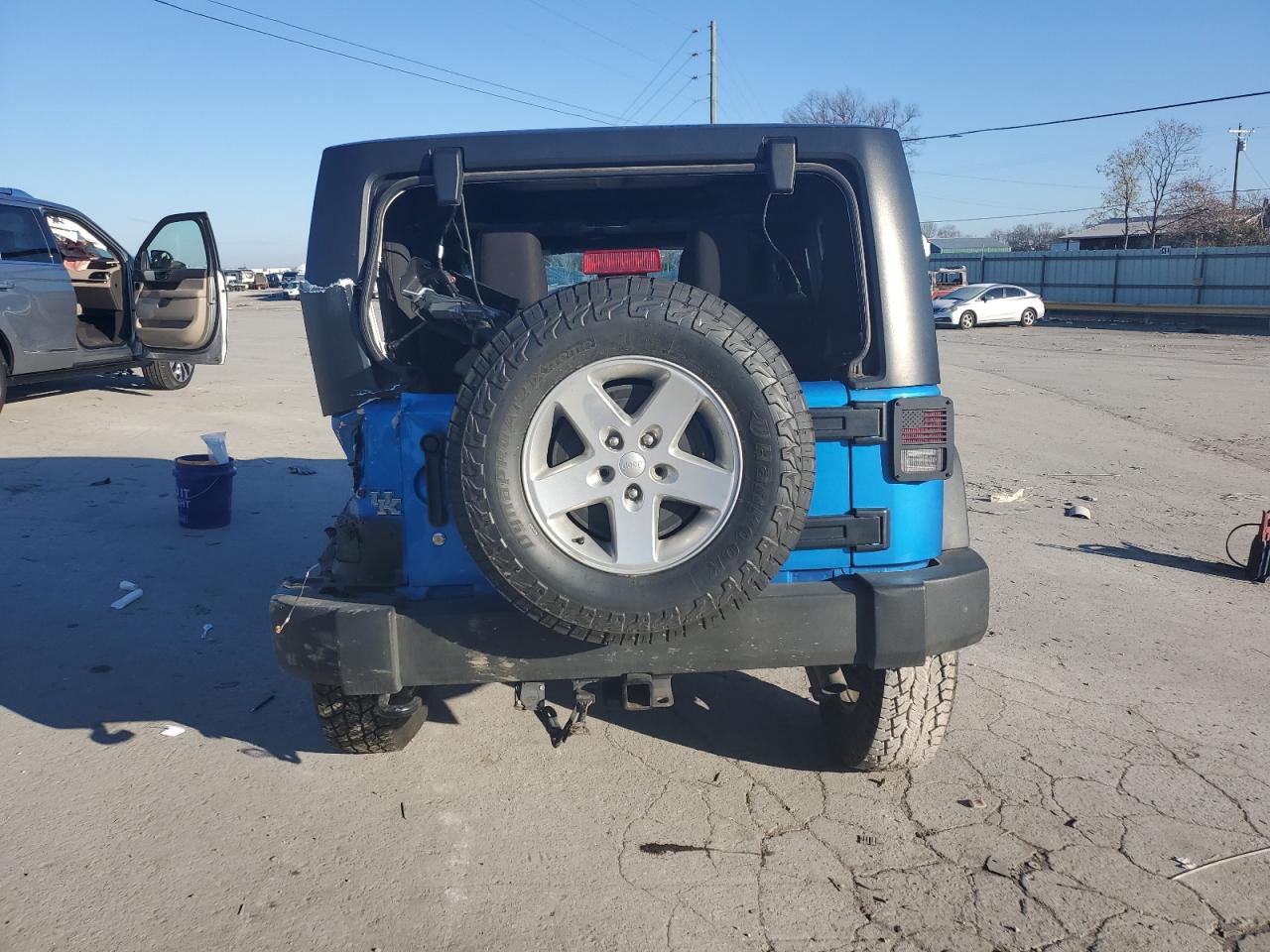 2016 Jeep Wrangler Sport VIN: 1C4AJWAG5GL218704 Lot: 82134954