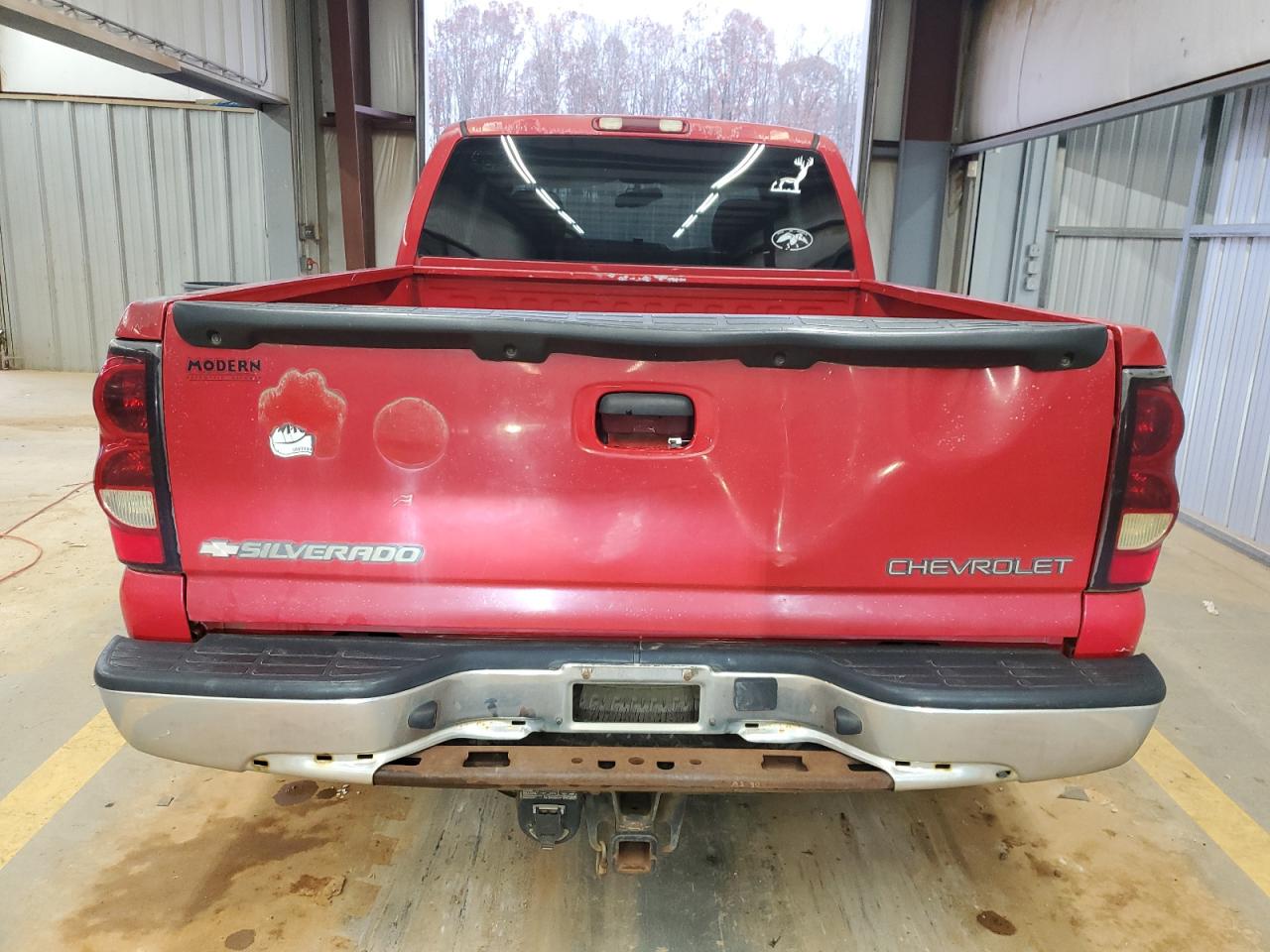 2004 Chevrolet Silverado - Image 6