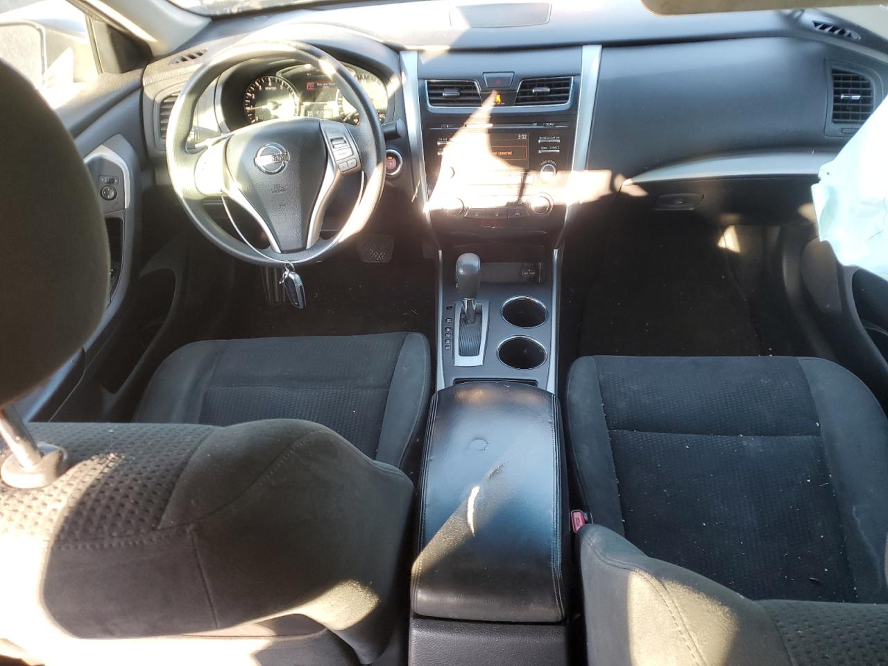 2015 Nissan Altima - Image 8