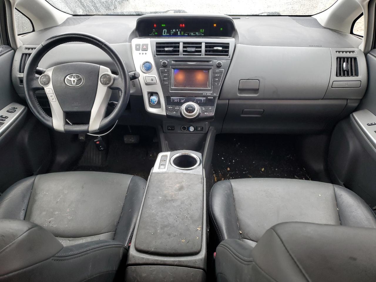 2014 Toyota Prius - Image 8