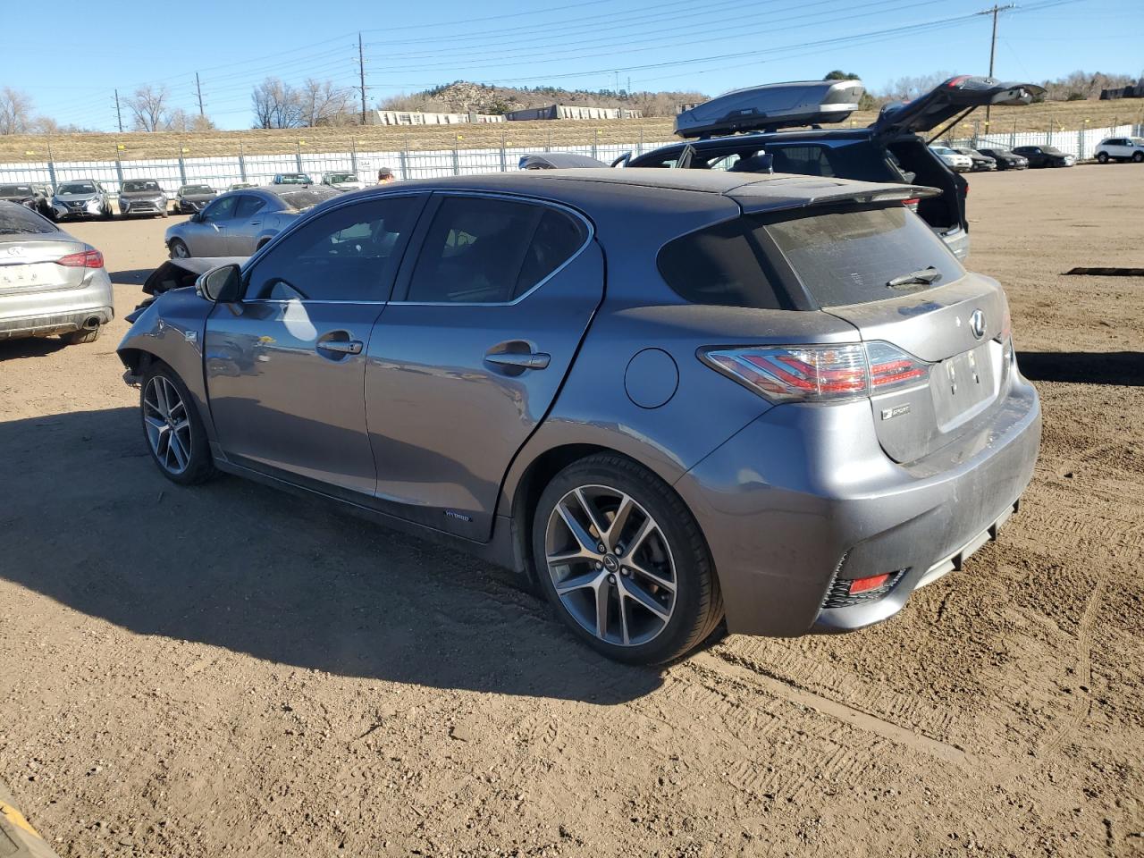 2015 Lexus CT - Image 2