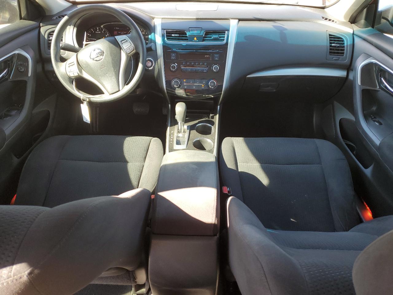 2014 Nissan Altima - Image 8