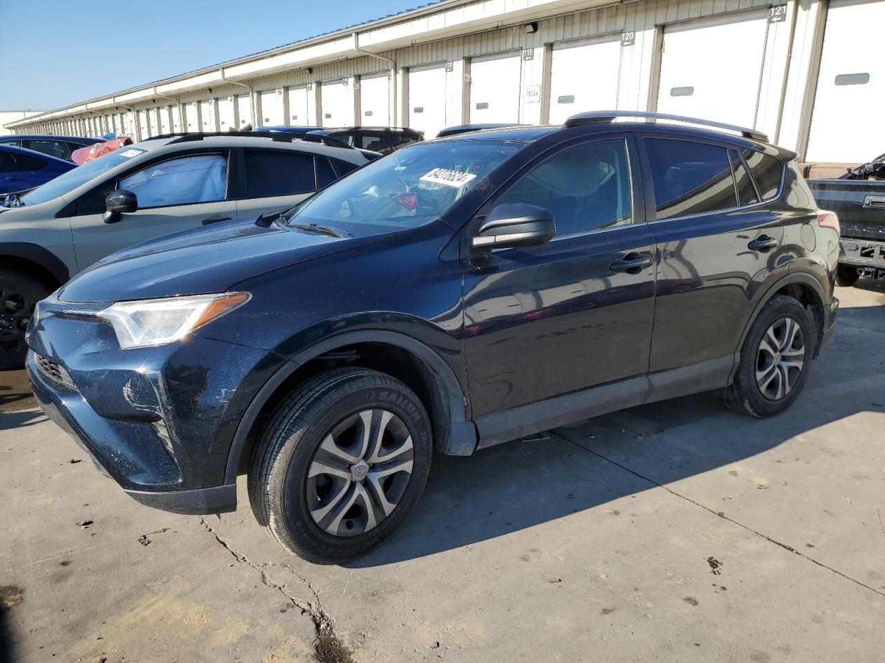 VIN JTMZFREV8JJ741202 2018 TOYOTA RAV4 no.1