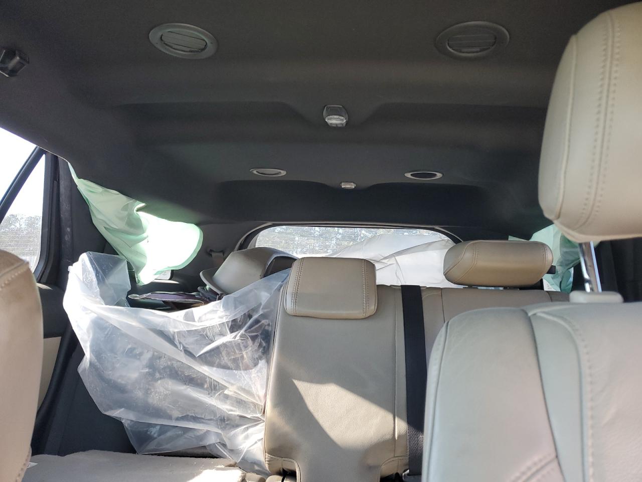 2011 Ford Explorer - Image 10